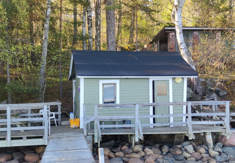Vartiosaaressa sijaitsevan Vådötorpin sauna.